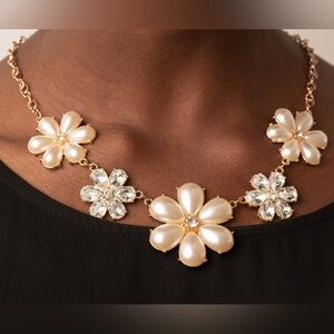 Paparazzi Pearl Necklaces (3)